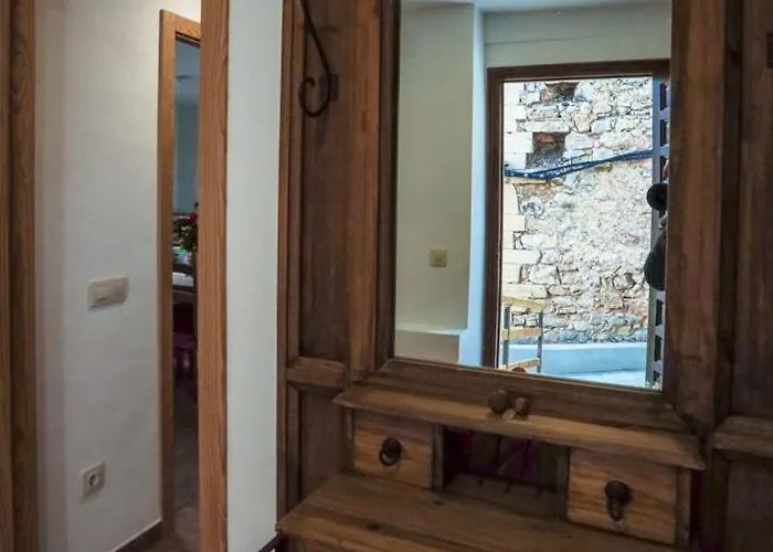 Antiguo Hospital Pensión Linares de Mora