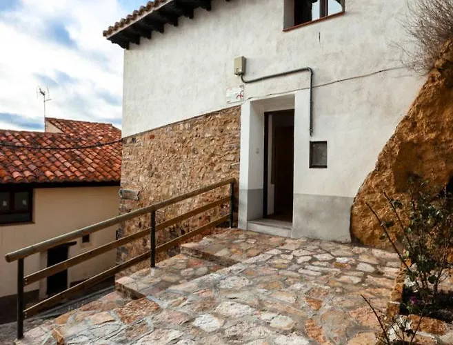 Antiguo Hospital Linares de Mora