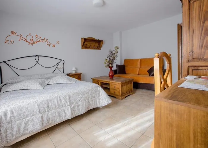 Pensión Antiguo Hospital Linares de Mora