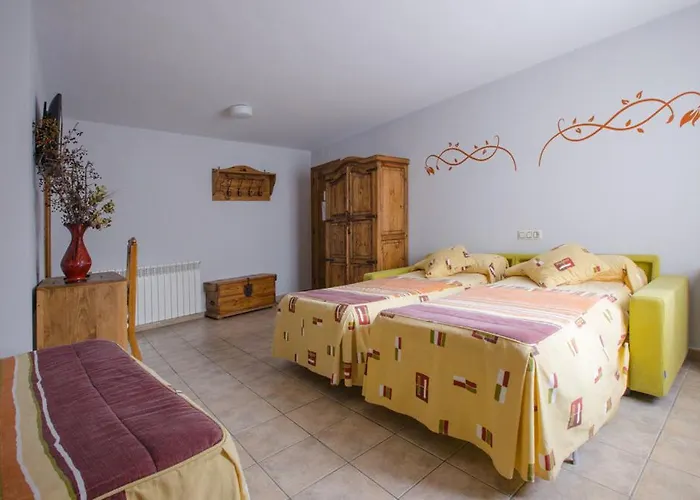 Antiguo Hospital Pensión Linares de Mora