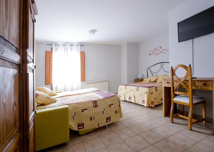 Antiguo Hospital Pensión Linares de Mora